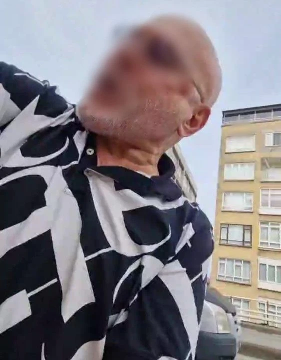 Motosikletli kuryeye "Niye duruyorsun önümde" dayağı!