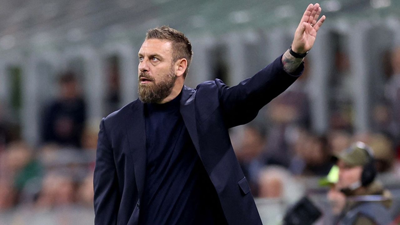 Roma'da Daniele De Rossi ile yollar ayrıldı