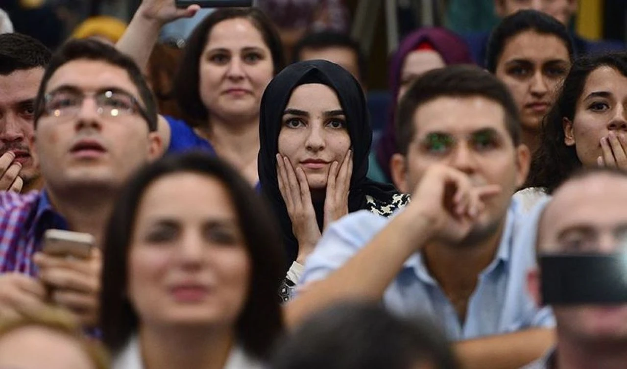 Bakan Tekin'den LGS'de iptal edilen soruyla ilgili açıklama: 10 bin öğrenci etkilendi
