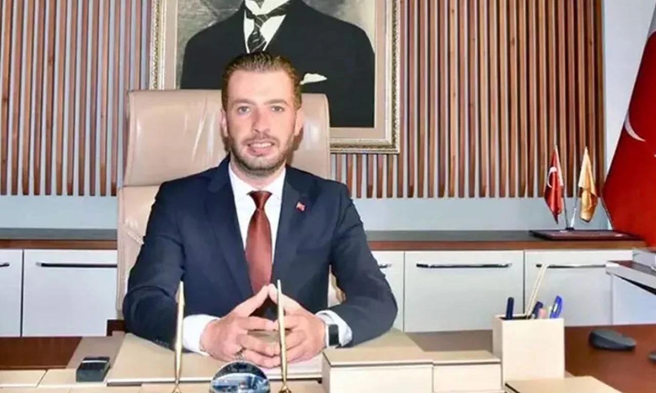 Son dakika | CHP'li Belediye Başkanı Kadir Aydar'a siyasi yasak