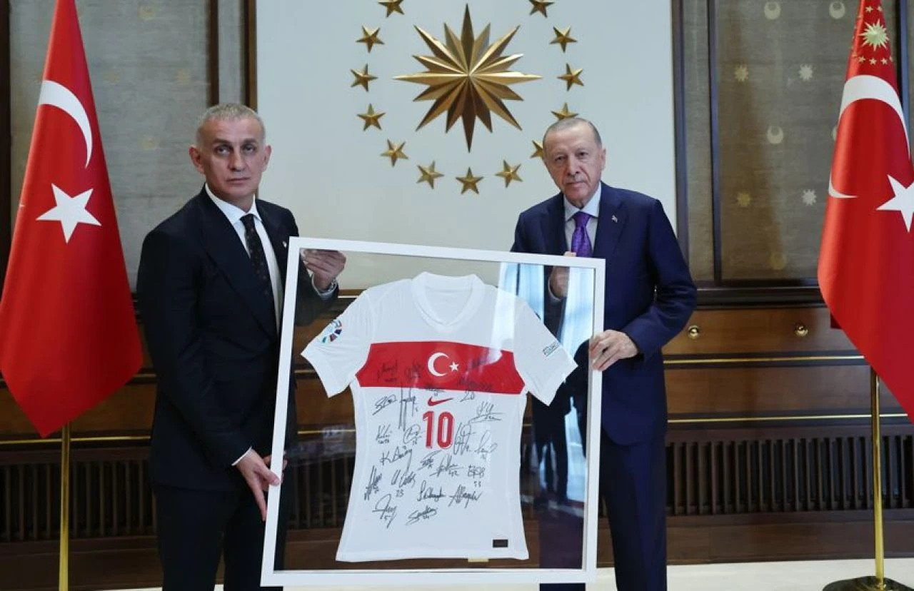 Cumhurbaşkanı Erdoğan, TFF heyetini kabul etti