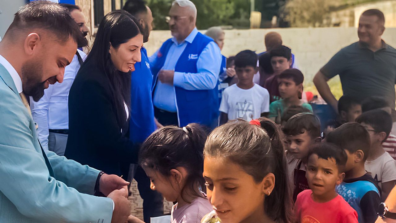 Fuzul’den Adıyaman’daki Öğrencilere Kırtasiye Desteği