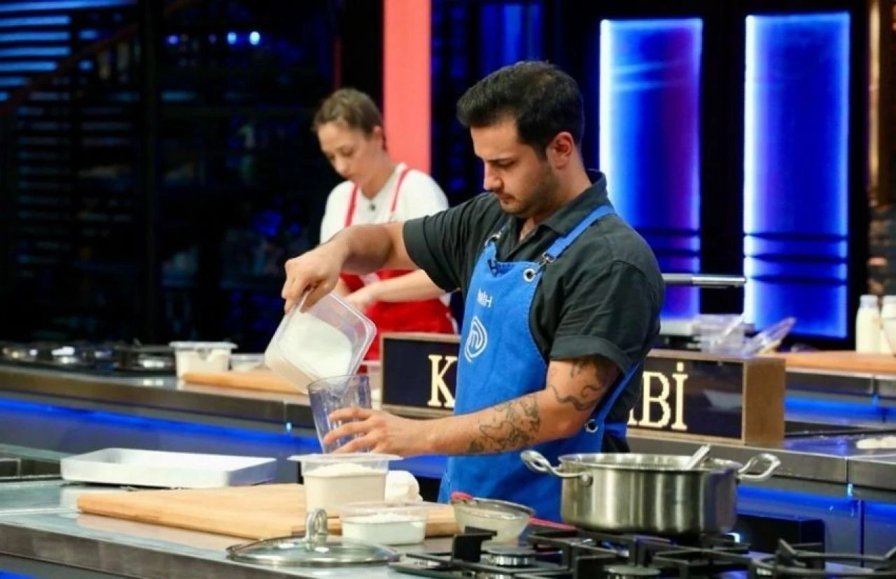 MasterChef'te Semih Mehmet Şef'le kavga etti! Önlüğünü fırlatıp stüdyoyu terk etti