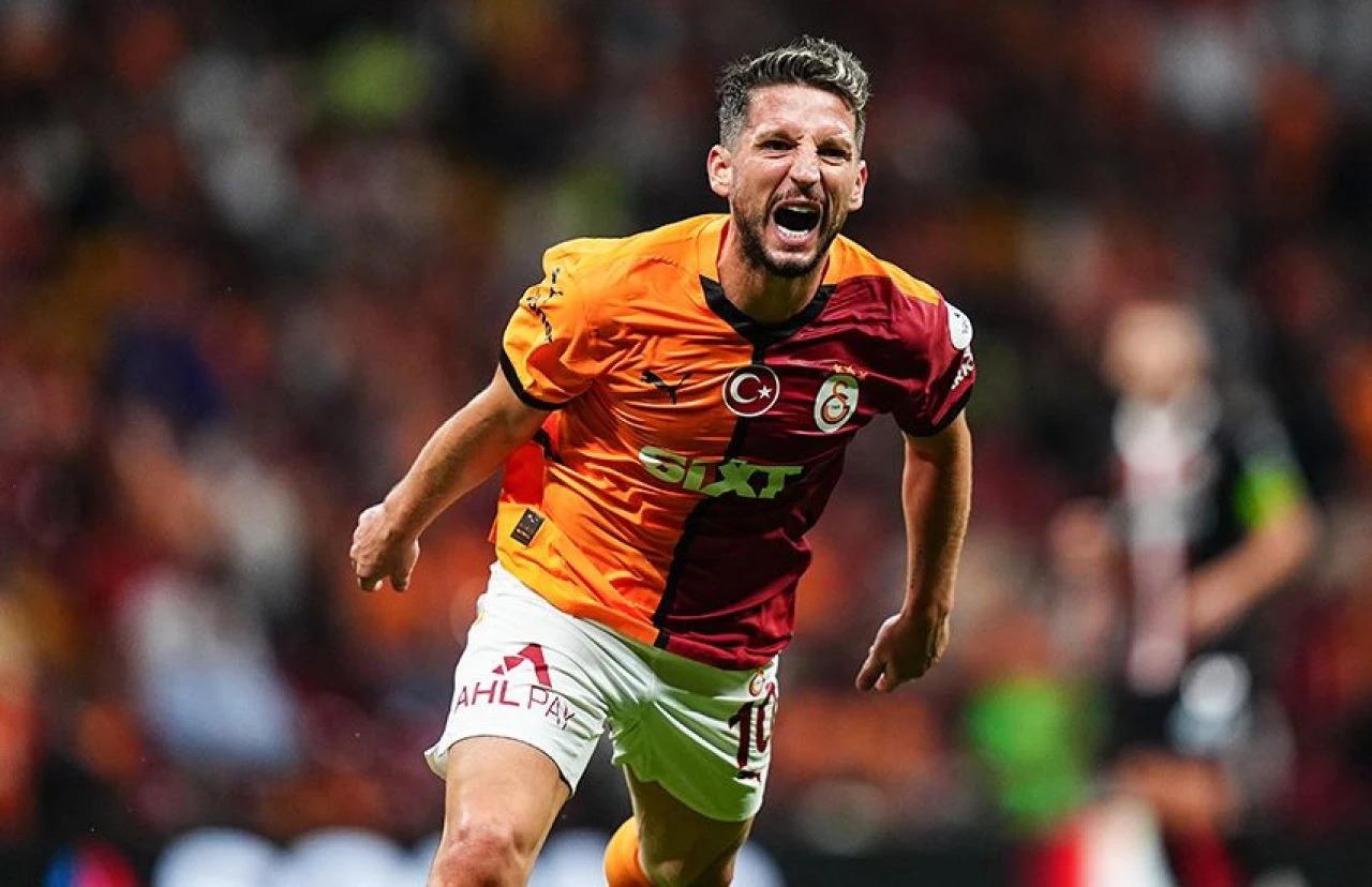 Okan Buruk'tan derbi öncesi sürpriz Mertens kararı! Kadroyu değişiyor - 1. Resim