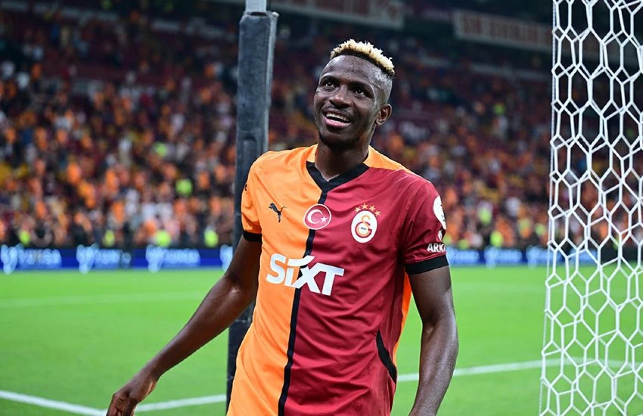 Okan Buruk'tan derbi öncesi sürpriz Mertens kararı! Kadroyu değişiyor - 3. Resim