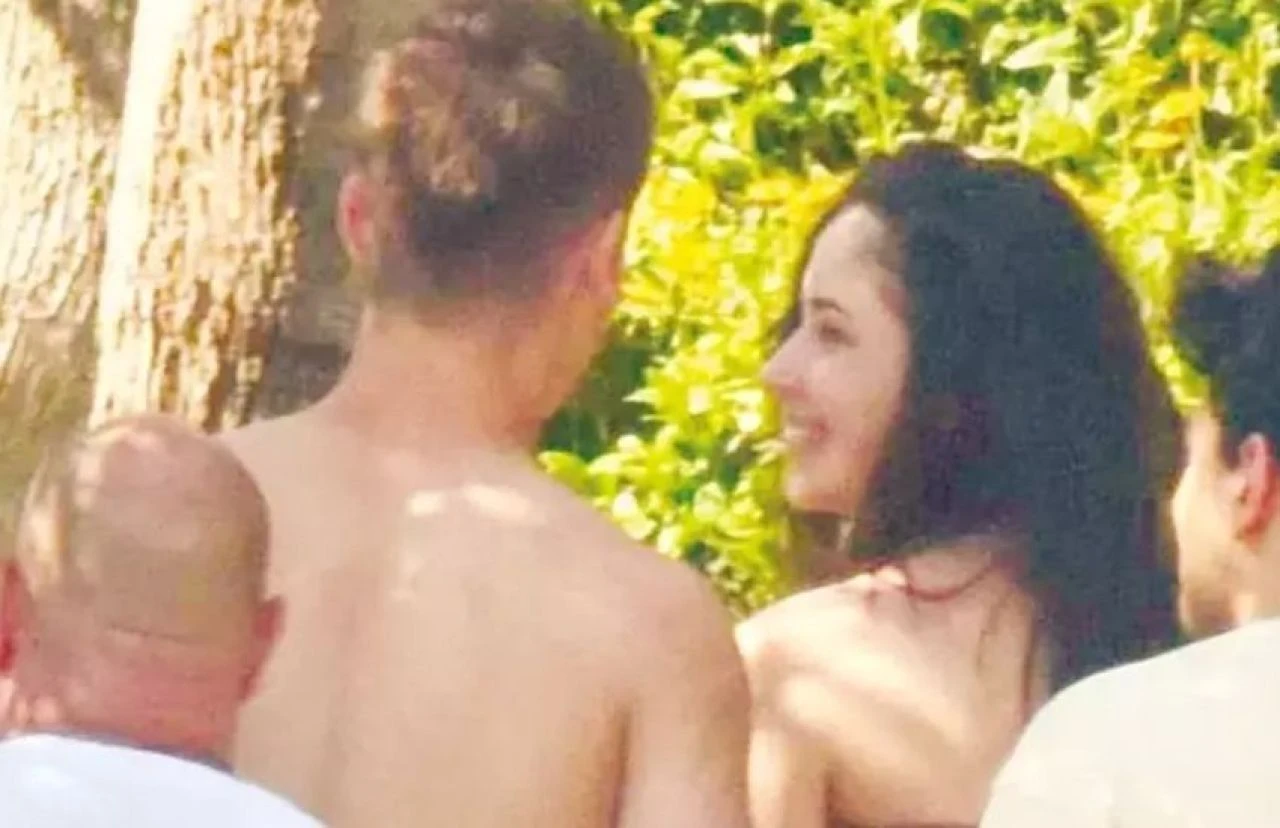 Arda Güler, ilk kez sevgilisi Duru Nayman ile kameralar karşısında!