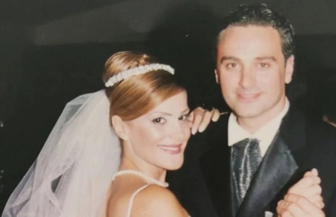 Gülse Birsel eşiyle 25 yılda sadece 2 kez görüntülendi! İşte ünlülerin bilinmeyen eşleri ve çocukları - 9. Resim