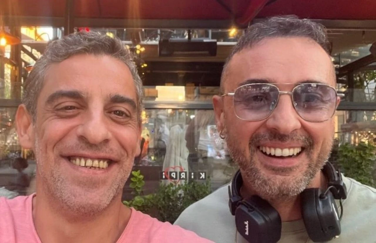 Kavak Yelleri oyunları Pelin Karahan ve Ceren Moray'dan beklenen fotoğraf geldi - 2. Resim