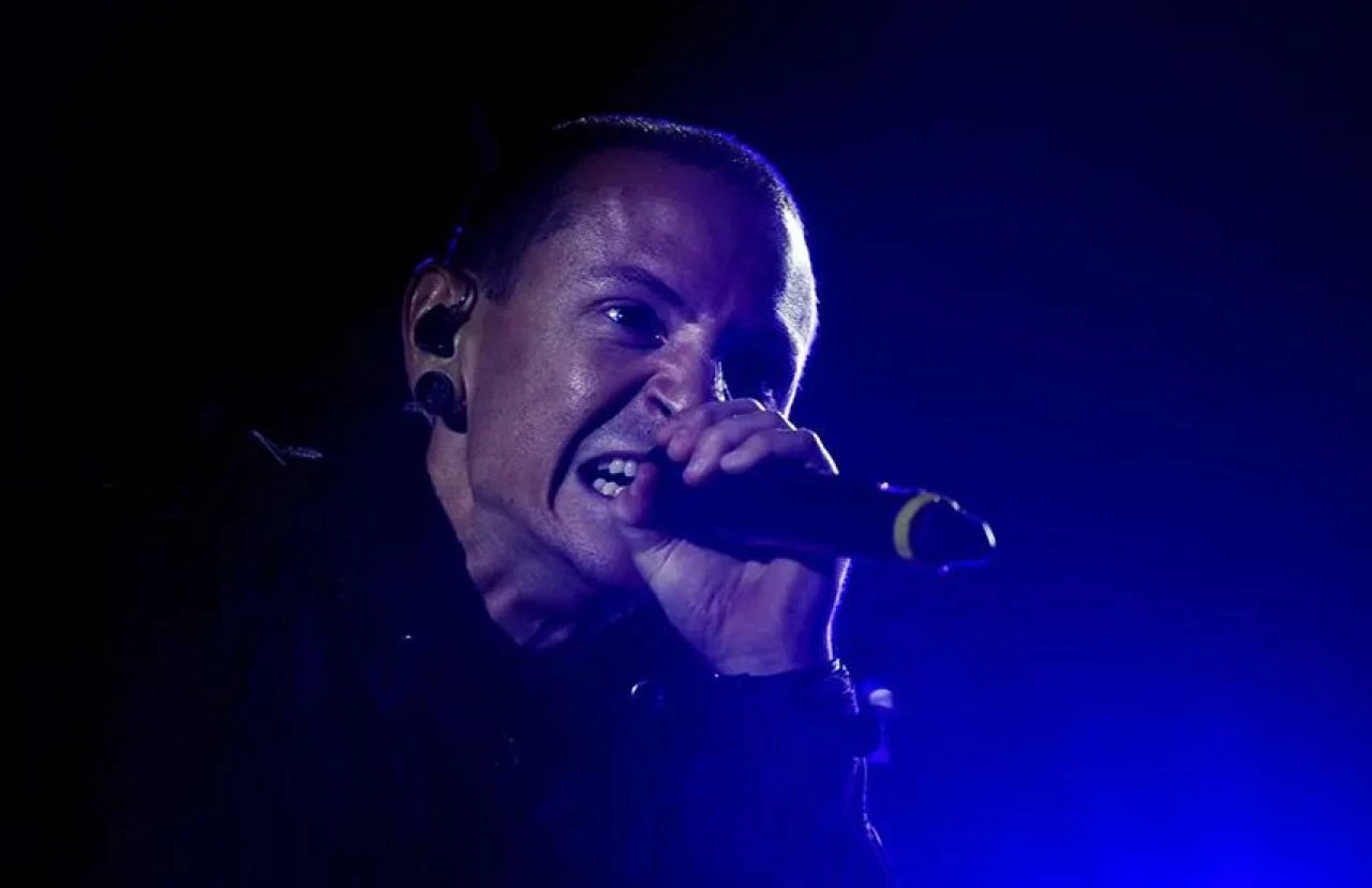 Linkin Park değişimiyle şaşkınlığa uğrattı! Chester Bennington'ın annesi ağır konuştu - 1. Resim