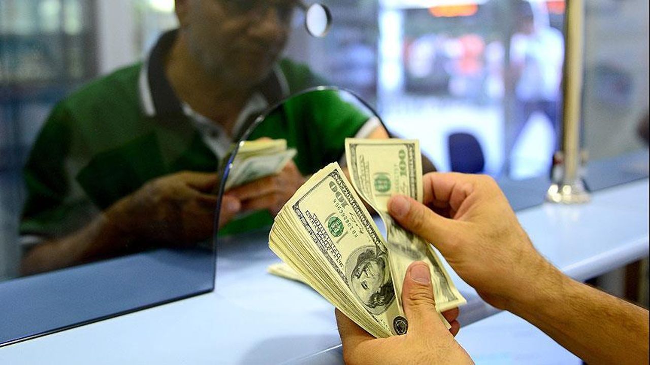 Döviz piyasasında dalgalanma sürüyor: 21 Eylül dolar, euro, sterlin fiyatı