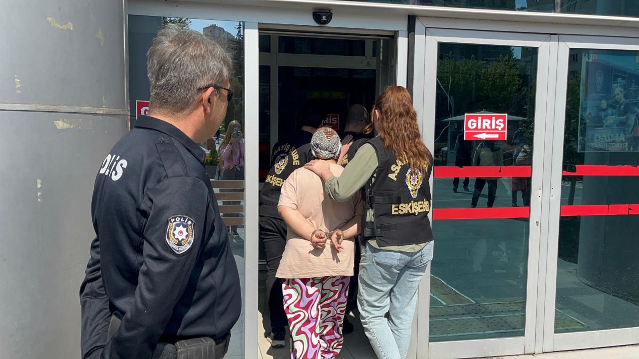 Eskişehir'de tepki çeken olay! Engelli çocuğa istismar iddiasıyla 3 kişi tutuklandı - 2. Resim