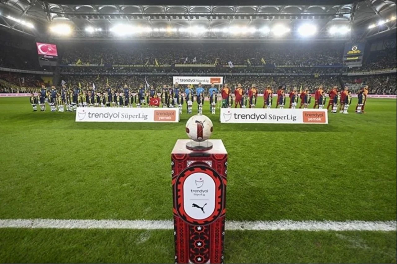 Fenerbahçe - Galatasaray maçını şifresiz yayınlayan kanallar belli oldu - 1. Resim