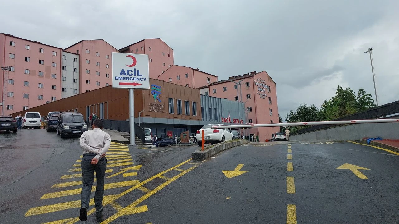 Okulda 14 yaşındaki kız çocuğunun acı ölümü! Bir anda düştü - 1. Resim