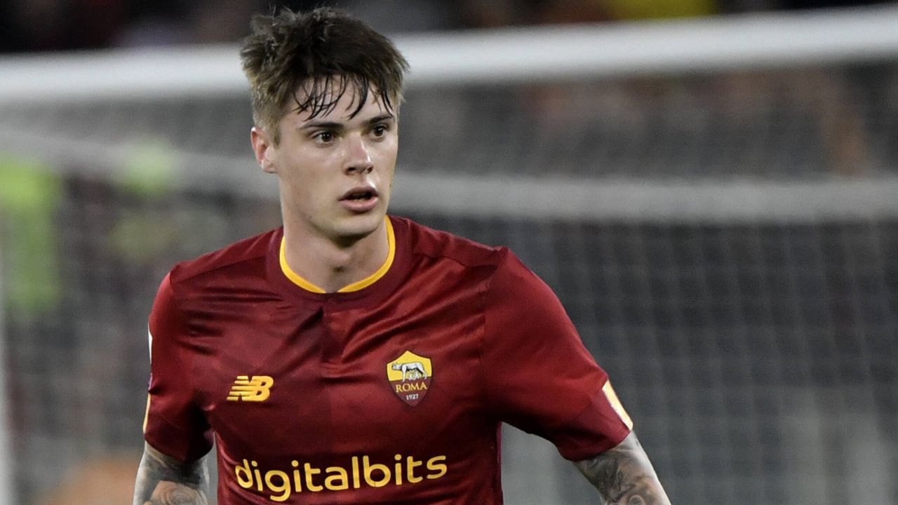 Roma futbolcusu Nicola Zalewski hakkında kararını verdi!