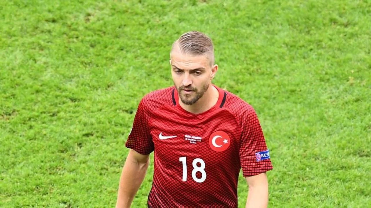 Caner Erkin Galatasaray'da 2009-2010 sezonunda kiralık olarak oynadı
