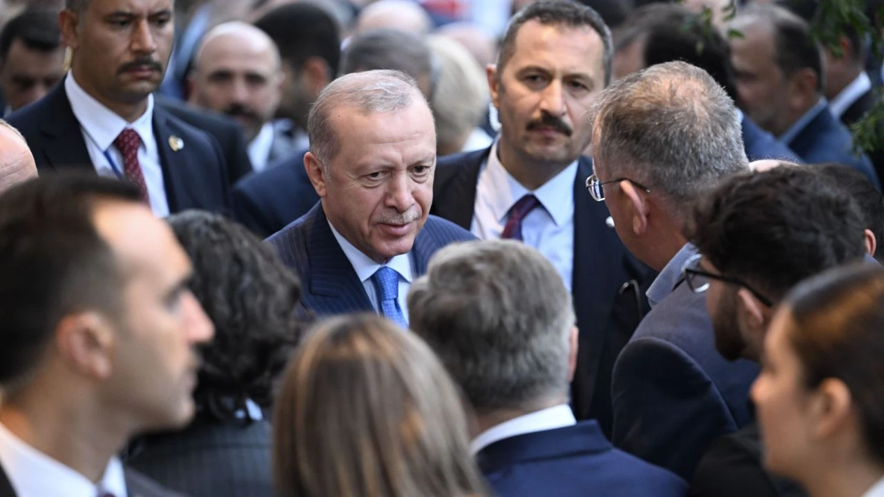 Cumhurbaşkanı Erdoğan ABD'de: Türkevi girişinde karşılandı - 2. Resim
