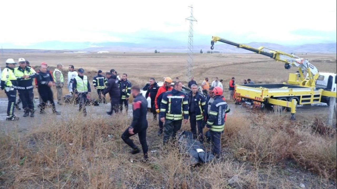 Erzurum'da mutluluk yolculuğu felakete dönüştü: 2 ölü, 1 yaralı!