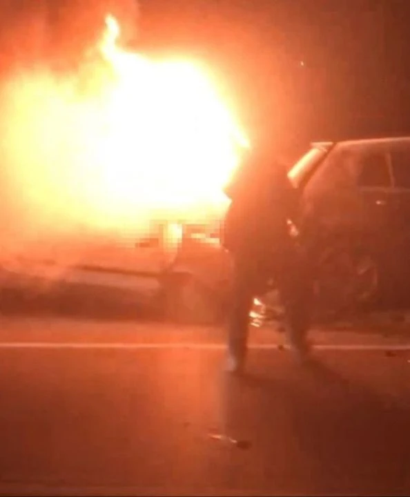 Sakarya'da korkunç ölüm! Kaza sonrası alev alan araçtan yanarak can verdi  - 1. Resim