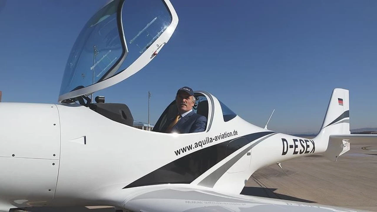 Eğitim uçakları, pilot adaylarının becerilerini geliştirmesi için kullanılıyor