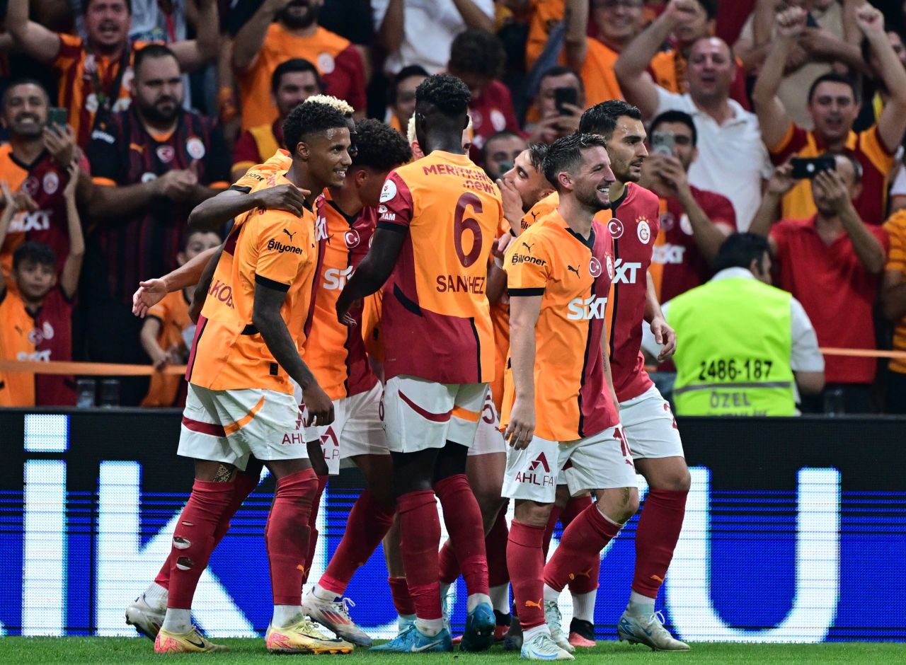 Galatasaray-PAOK maçının biletlerinin bugün satışa çıkması bekleniyor - 1. Resim