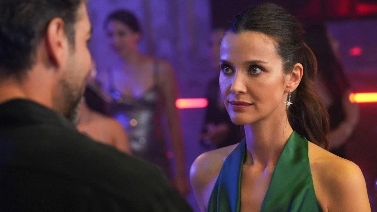 Karadut dizisinin oyuncu kadrosunda Şükrü Özyıldız ve İrem Helvacıoğlu yer alıyor - 2. Resim