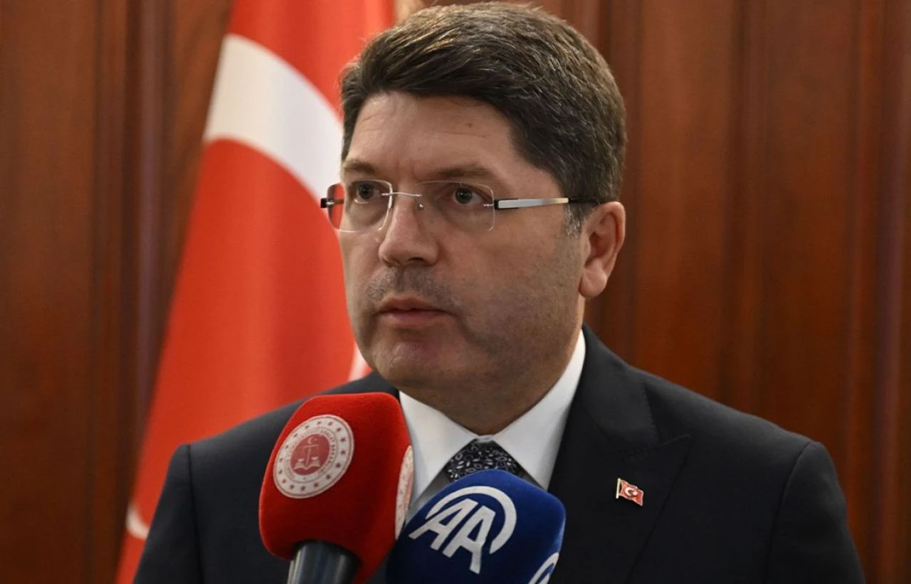 Son dakika | Bakan Tunç'tan Narin Güran cinayetine ilişkin açıklama: Kamera görüntüleri tespit edildi - 1. Resim