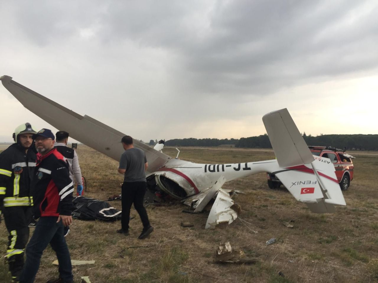 Son dakika! Bursa'da eğitim uçağı düştü: 2 pilot hayatını kaybetti - 1. Resim