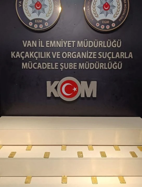 Van'da dev operasyon: Piyasa değeri 66 milyon lira olan 22 kilogram külçe altın ele geçirildi!