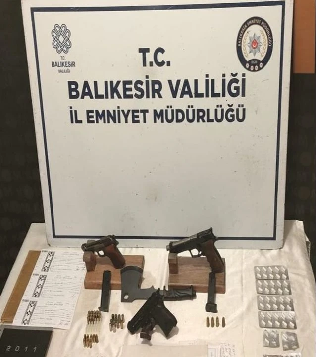Balıkesir merkezli 2 ilde tefecilik operasyonu: Çok sayıda şüpheli yakalandı! - 1. Resim