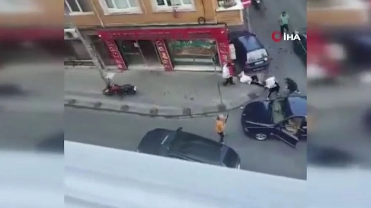 Kanlı park kavgası kamerada! Tartıştıkları börekçiyi pompalı tüfekle vurdular - 1. Resim