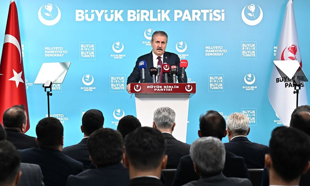 BBP lideri Mustafa Destici'den referandum çağrısı: Hodri meydan diyoruz! - 2. Resim