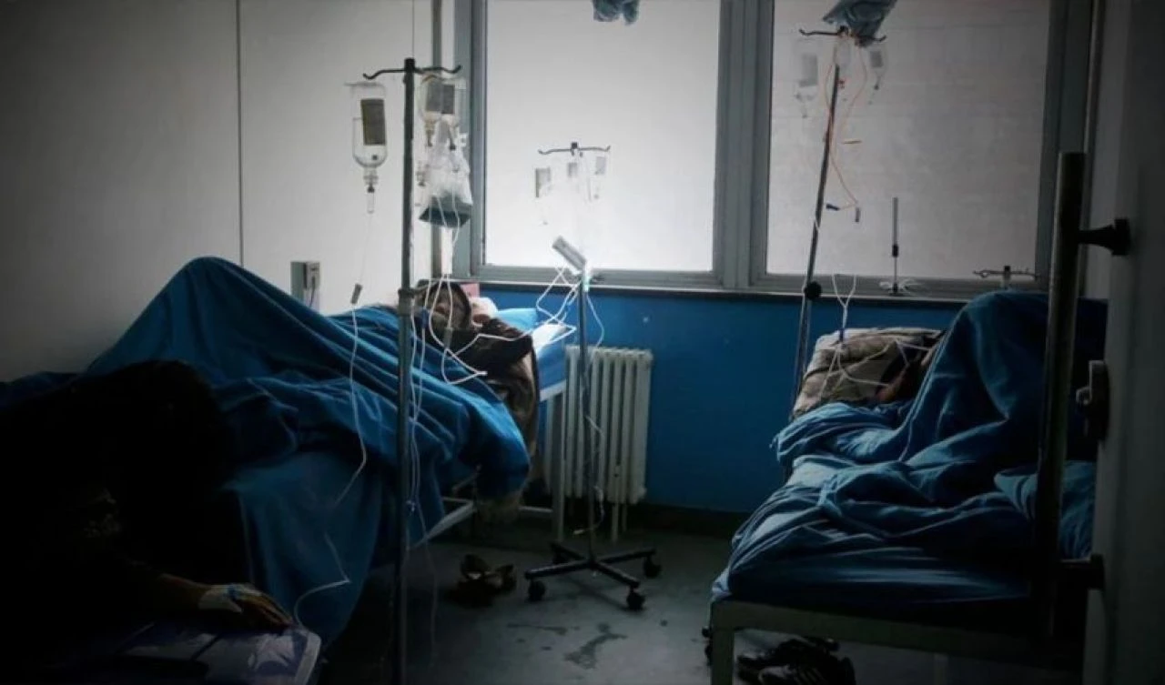 Yeni tür bulaşıcı hastalık paniği: 2 kişi öldü, 500'den fazla vaka var! Doktorlar bile ne olduğunu anlayamıyor