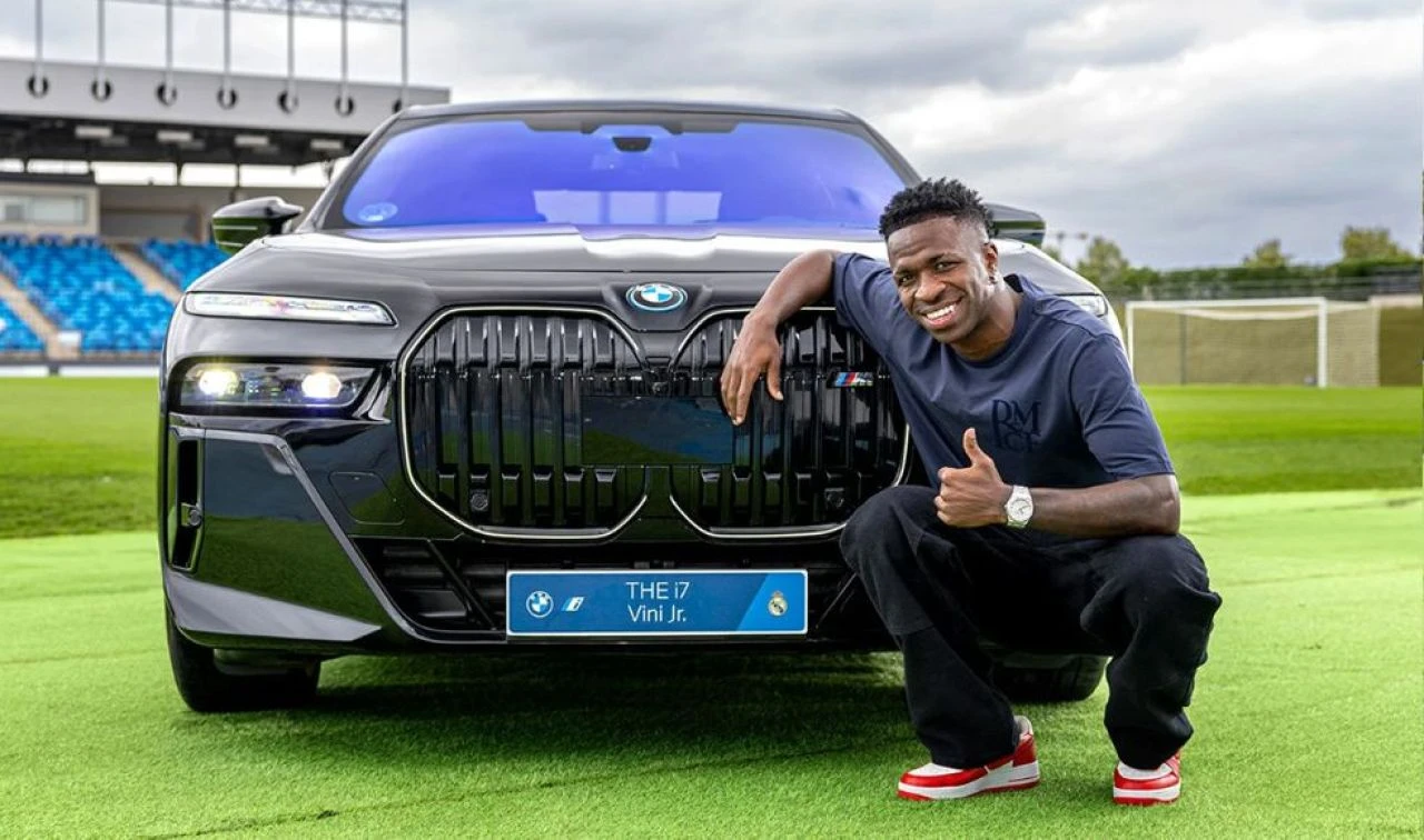 Arda Güler'in yeni arabası fiyatıyla dudak uçuklattı: Ancelotti bile daha ucuzuna biniyor