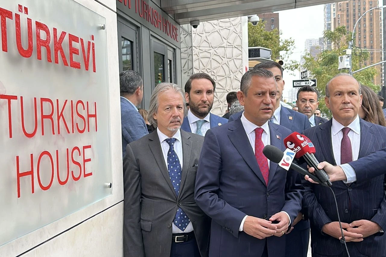 CHP lideri Özgür Özel'den Türkevi'ni ziyaret: Gurur kaynağı - 1. Resim