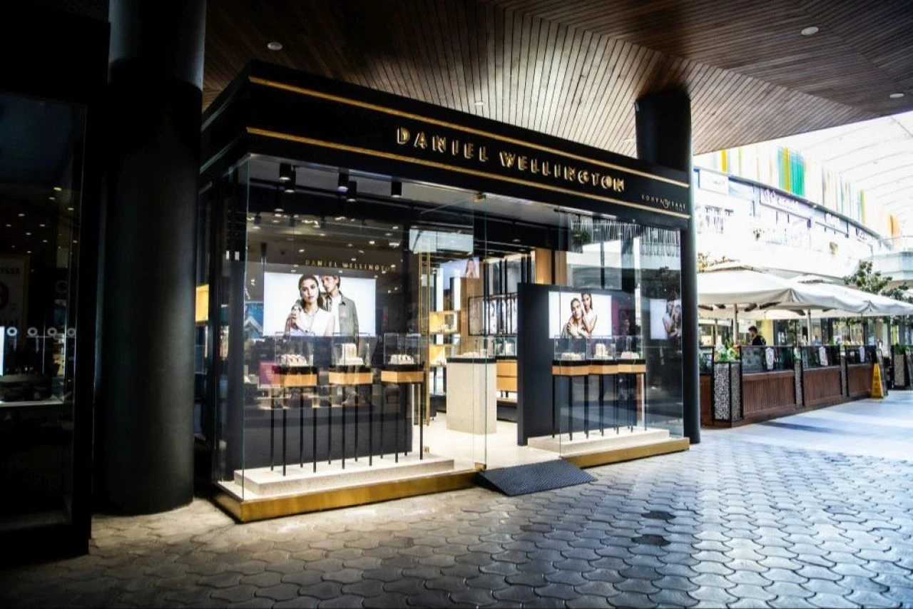 Daniel Wellington özel konsept mağazası ile Türkiye'de!