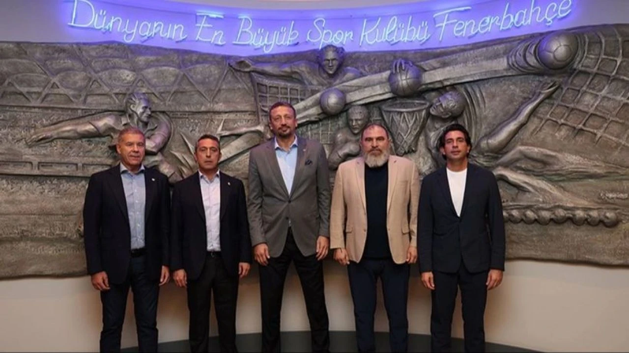 Fenerbahçe Beko'ya dikkat çeken ziyaret! A Milli Takıma oyuncu göndermeyeceğini söylemişti - 2. Resim