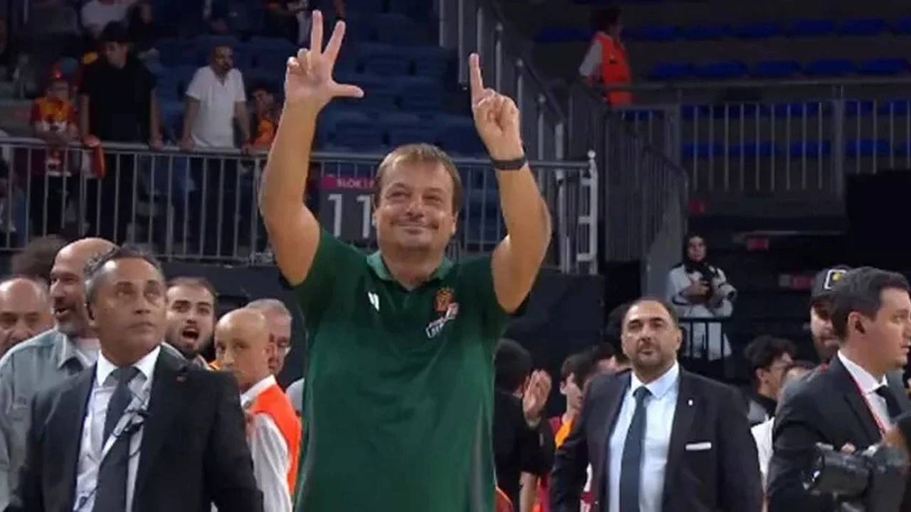Fenerbahçe Beko'ya dikkat çeken ziyaret! A Milli Takıma oyuncu göndermeyeceğini söylemişti - 1. Resim