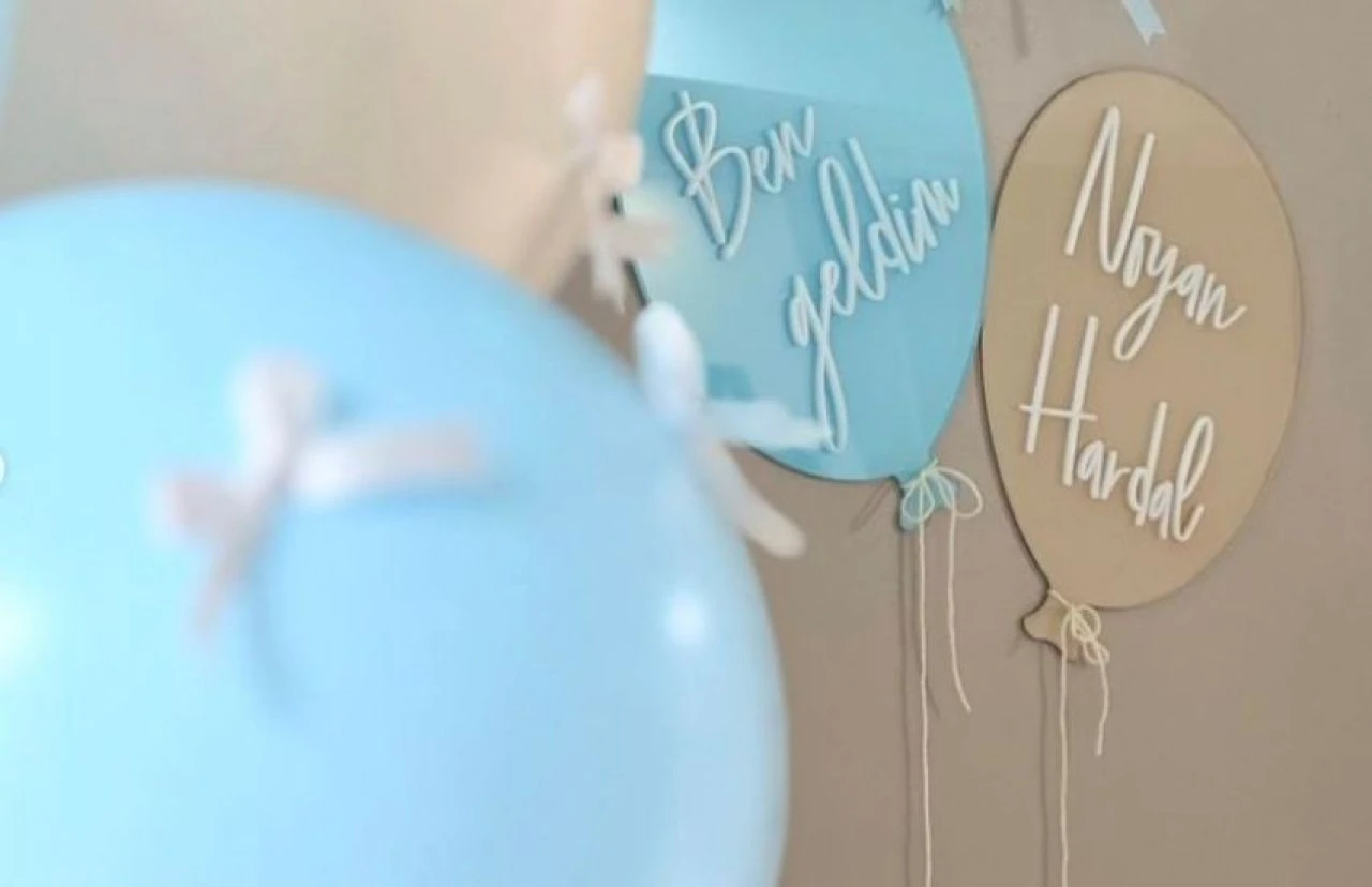 Oyuncu çift Berkay Hardal ile Dilan Telkök oğullarına kavuştu!