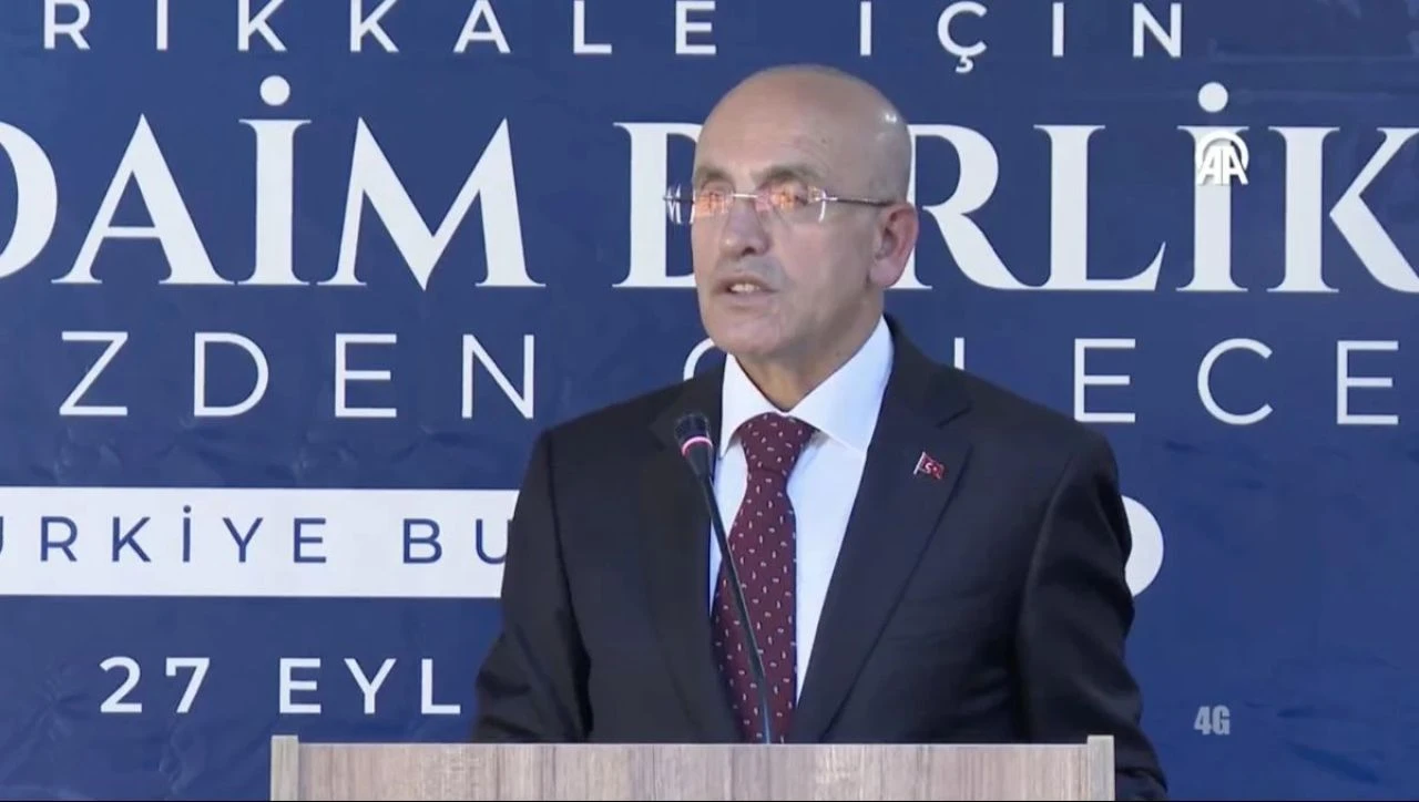 Bakan Şimşek: Rezerv ve cari açığı endişe olmaktan çıkardık - 1. Resim