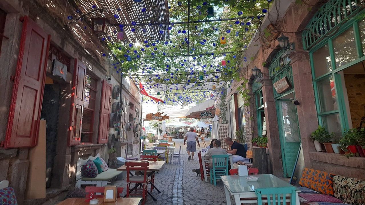 Emekli olunca yaşanacak yerler! Dingin plajları, tarihi ve doğasıyla mest ediyor