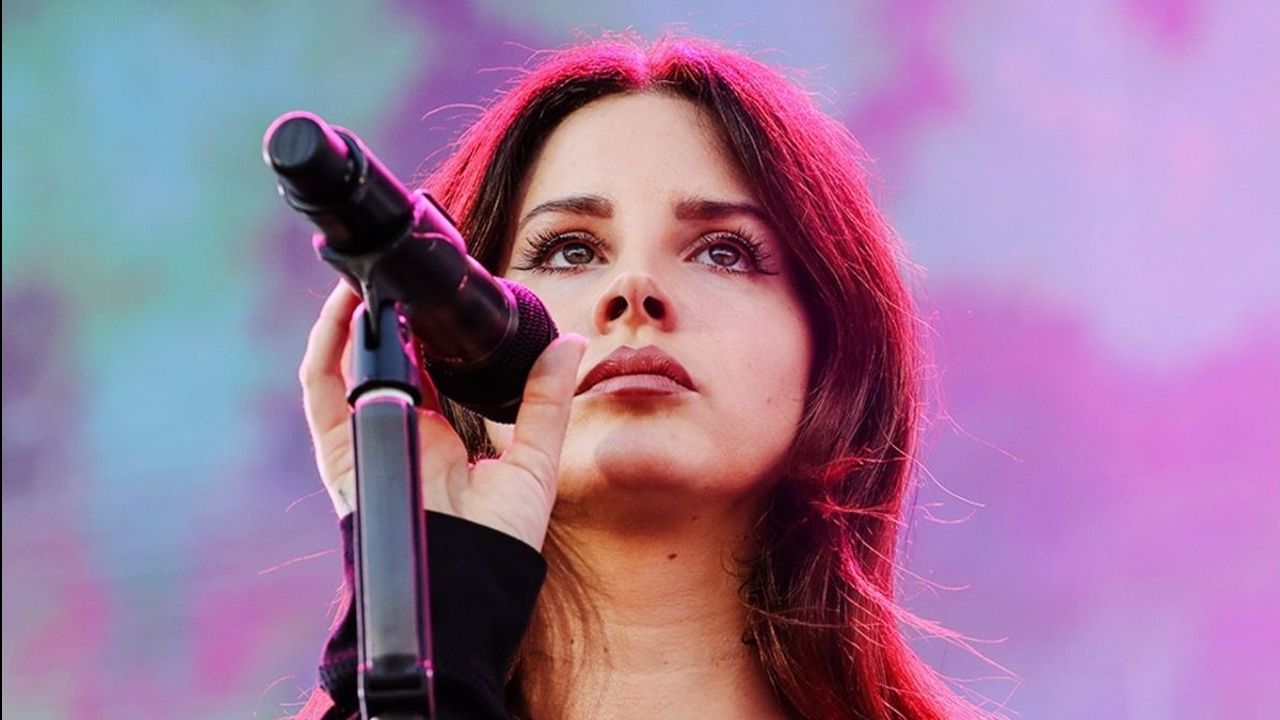 Lana Del Rey evlendi! Gelinlikli fotoğrafı basına sızdı