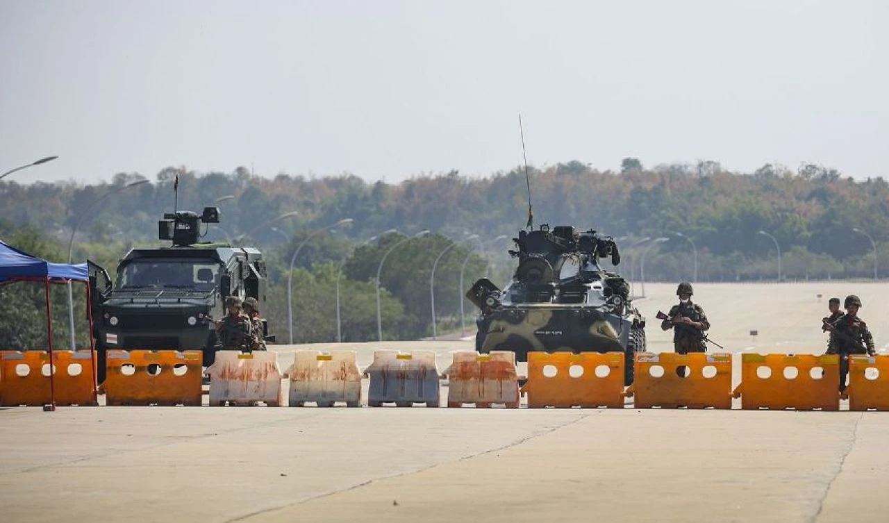 Myanmar'da cunta yönetiminden kalıcı barış için ilginç teklif: Silahları bırakın, seçimlere katılın