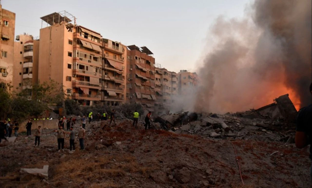 Son dakika | Lübnan'da büyük patlama! Beyrut'un üstü dumanla kaplandı: En ölümcül saldırı yapıldı