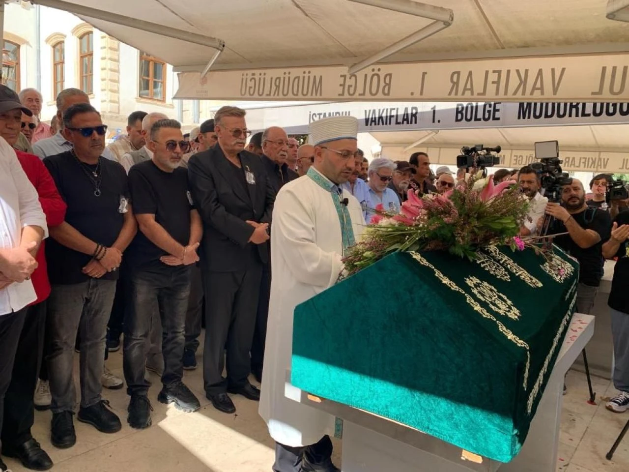 Ahu Tuğba'ya veda: Gözyaşlarıyla son yolculuğuna uğurlandı - 4. Resim