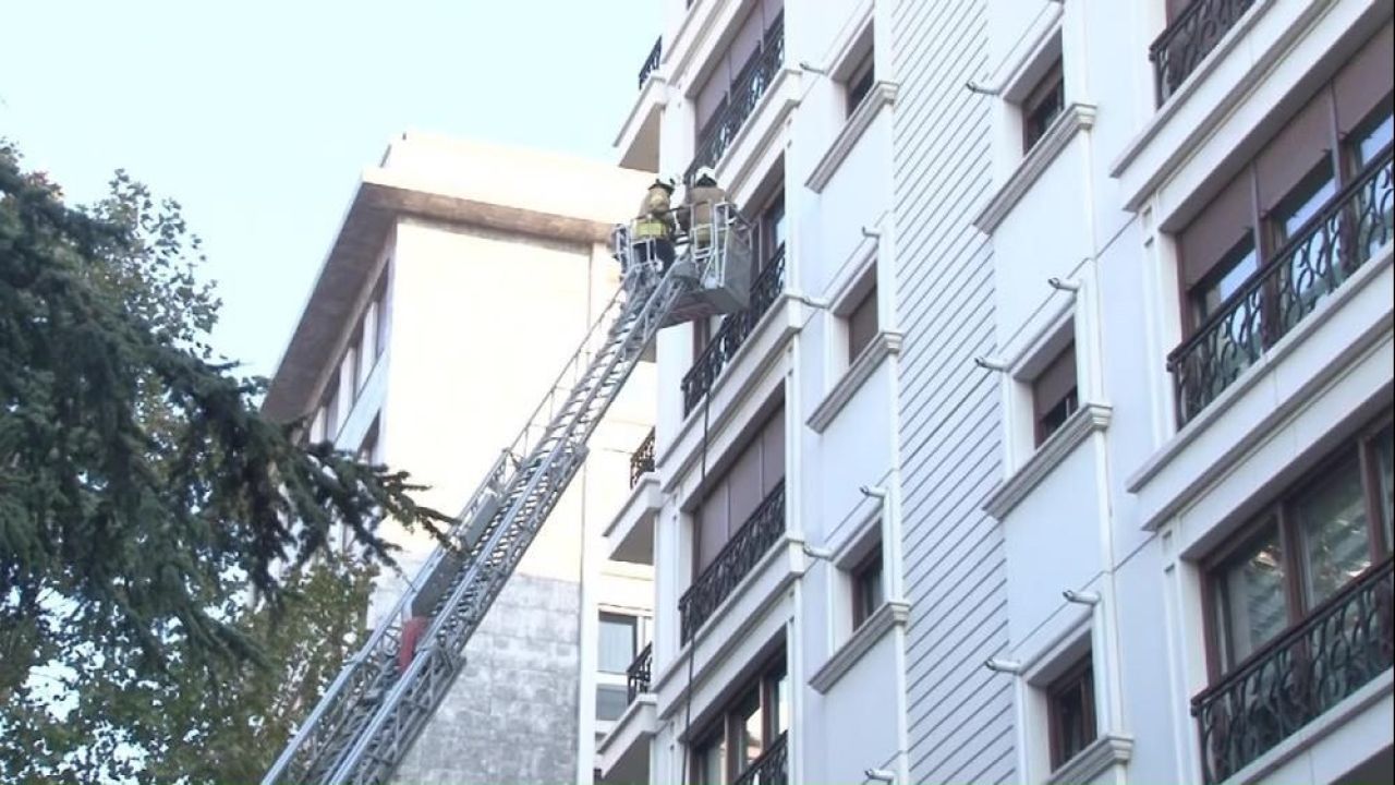 Bir babanın acı yakarışı! Yangında oğlunu kaybetti son bir kez görmek için... - 1. Resim