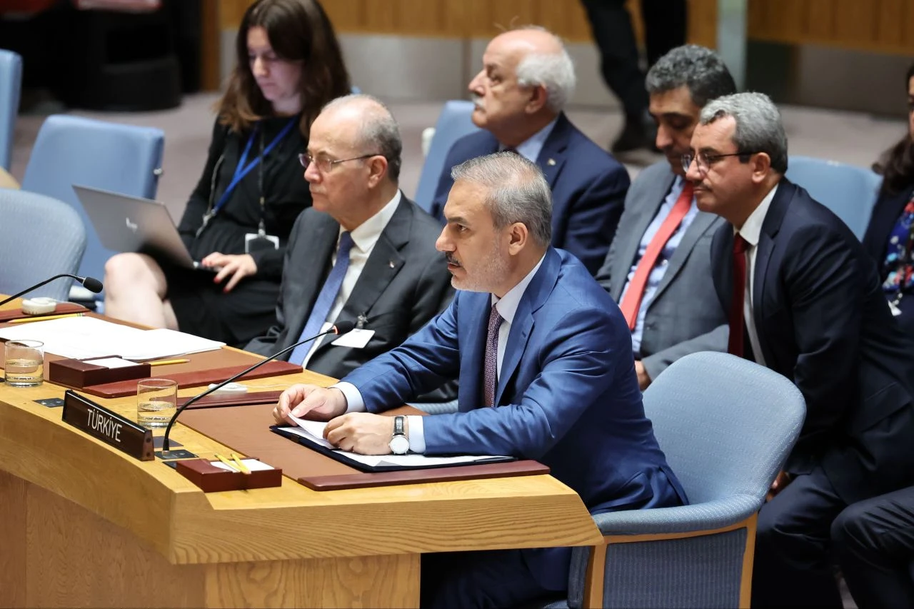 Hakan Fidan'dan BM Güvenlik Toplantısı'nda İsrail'i durdurma çağrısı: Düzenimiz darmadağın olmuş durumda