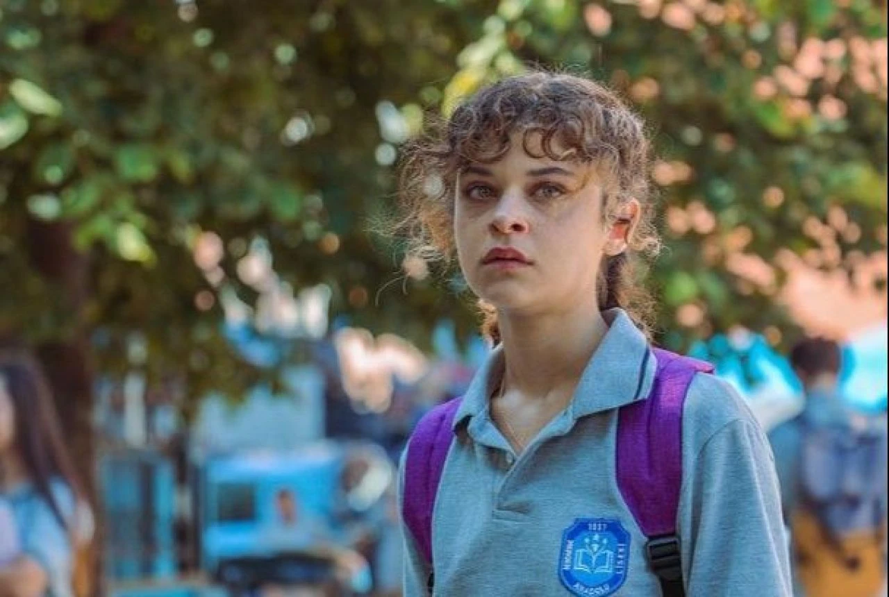 Eylül Ersöz, Deha dizisinde Devran'ın kardeşi Ceylan rolünü oynuyor - 1. Resim