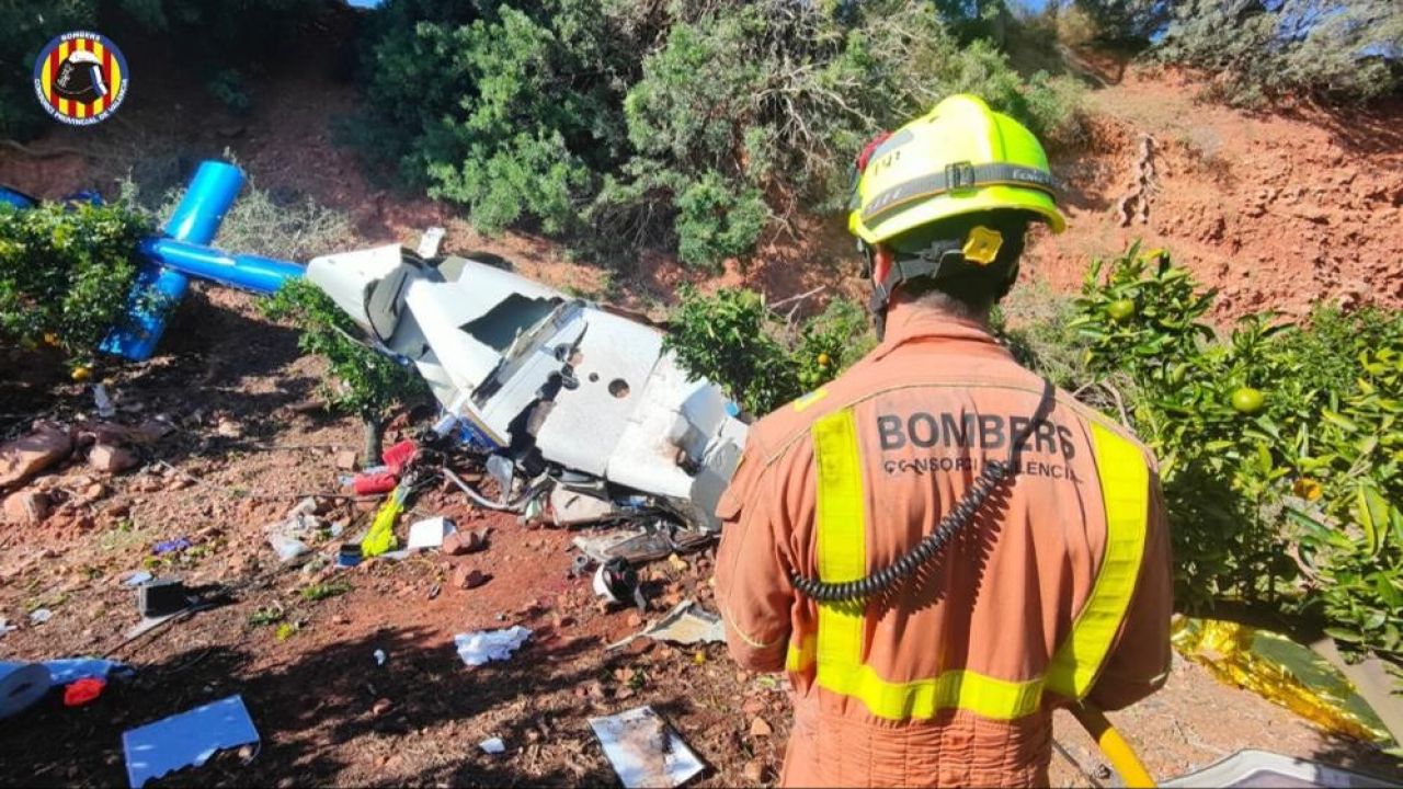 Gerilim hattını helikopterle denetlerken hayatlarından oldular! İspanya'da feci kaza - 1. Resim