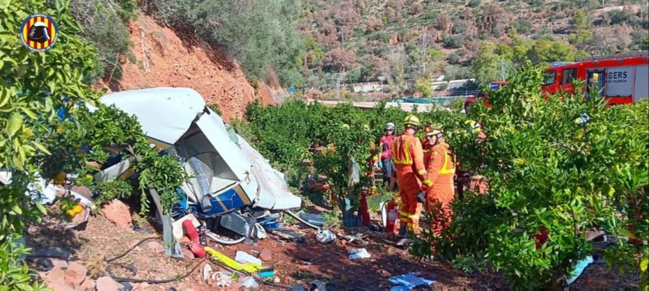 Gerilim hattını helikopterle denetlerken hayatlarından oldular! İspanya'da feci kaza - 2. Resim