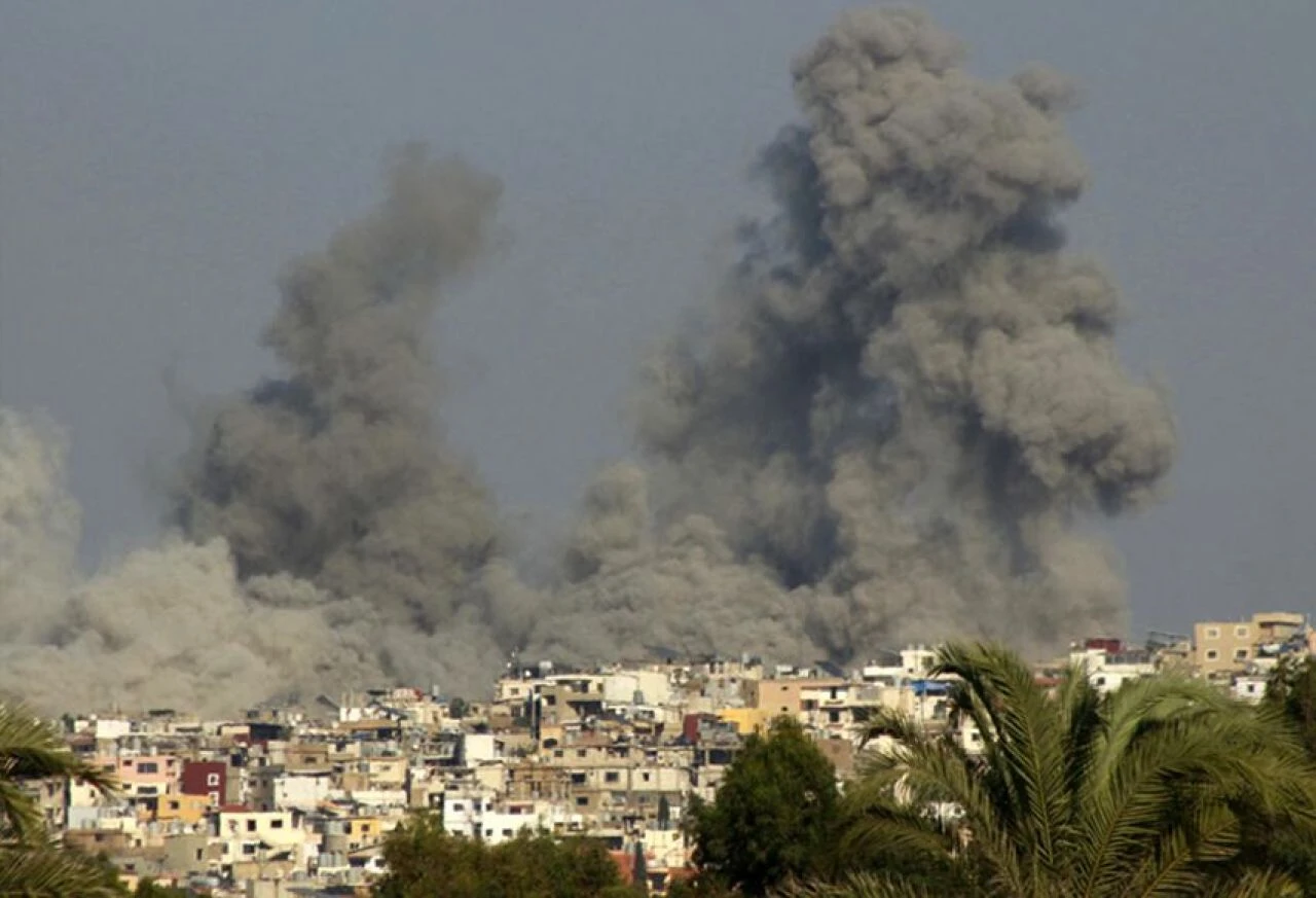 İsrail, Yemen'e bomba yağdırdı ve tehdit etti: Bize hiçbir yer uzak değil - 2. Resim